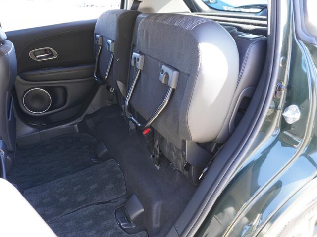 ヴェゼル ハイブリッドＺ・ホンダセンシング　ワンオーナー車　純正７インチナビ　フルセグ　リアカメラ　ＥＴＣ　衝突軽減ブレーキ　シートヒーター　パドルシフト　レーンアシスト　ＬＥＤオートライト・フォグライト　アイドリングストップ　アルミ　ＵＳＢ（11枚目）