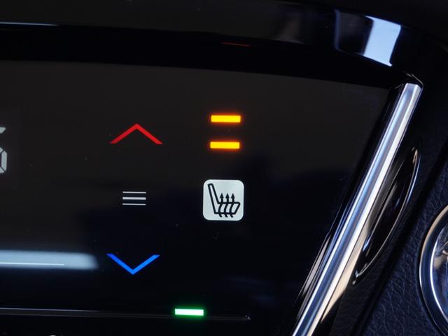 ヴェゼル ハイブリッドＺ・ホンダセンシング　ワンオーナー車　純正７インチナビ　フルセグ　リアカメラ　ＥＴＣ　衝突軽減ブレーキ　シートヒーター　パドルシフト　レーンアシスト　ＬＥＤオートライト・フォグライト　アイドリングストップ　アルミ　ＵＳＢ（18枚目）