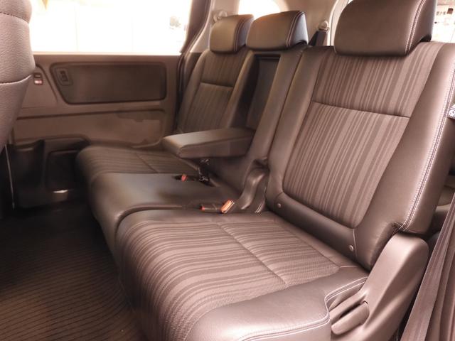 フリード Ｇ・ホンダセンシング　ワンオーナー車　純正ナビ（ＶＸＭ－１７５ＶＦＮｉ）　フルセグＴＶ　リアカメラ　ＥＴＣ（ナビ連動）　社外ドラレコ　衝突軽減ブレーキ　両側電動ドア　ウォークスルー　ＬＥＤオートライト　アイドリングストップ（10枚目）