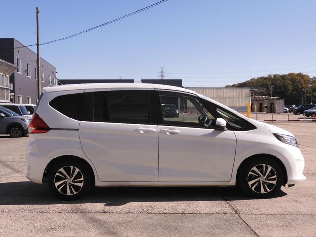 フリード Ｇ・ホンダセンシング　ワンオーナー車　純正ナビ（ＶＸＭ－１７５ＶＦＮｉ）　フルセグＴＶ　リアカメラ　ＥＴＣ（ナビ連動）　社外ドラレコ　衝突軽減ブレーキ　両側電動ドア　ウォークスルー　ＬＥＤオートライト　アイドリングストップ（27枚目）
