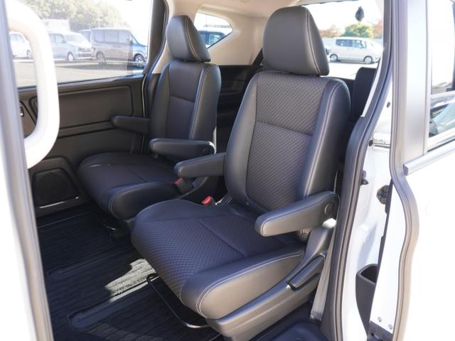 フリード Ｇ・ホンダセンシング　ワンオーナー　７インチナビ　バックカメラ　ドラレコ　ＥＴＣ　アダプティブクルーズコントロール　両側電動スライドドア　シートヒーター　Ｂｌｕｅｔｏｏｔｈ　ＬＥＤヘッドライト　衝突被害軽減ブレーキ　禁煙車（11枚目）