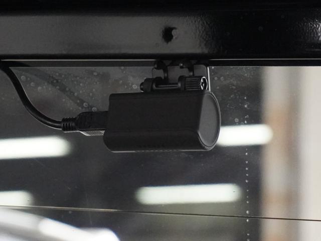 Ｎ－ＢＯＸカスタム ターボ　カーオーディオ　バックカメラ　ドラレコ　ＥＴＣ　渋滞追従クルーズ　両側電動スライドドア　シートヒーター　Ｂｌｕｅｔｏｏｔｈ　障害物センサー　オートハイビーム　デイライト　純正アルミホイール　禁煙車（7枚目）