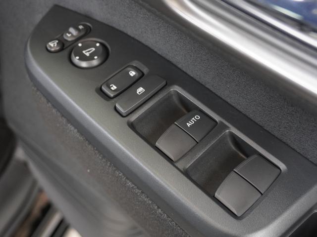 Ｎ－ＢＯＸカスタム ターボ　カーオーディオ　バックカメラ　ドラレコ　ＥＴＣ　渋滞追従クルーズ　両側電動スライドドア　シートヒーター　Ｂｌｕｅｔｏｏｔｈ　障害物センサー　オートハイビーム　デイライト　純正アルミホイール　禁煙車（44枚目）