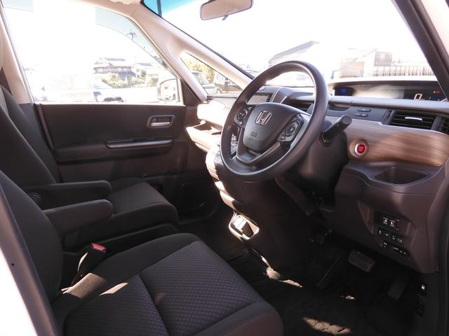 フリード Ｇ・ホンダセンシング　ワンオーナー車　７インチナビ（純正用品ＶＸＭ－２１４ＶＦｉ）　バックカメラ　社外ドラレコ　ＥＴＣ　両側電動スライドドア　シートヒーター　Ｂｌｕｅｔｏｏｔｈ　ＬＥＤオートライト　衝突被害軽減ブレーキ（57枚目）