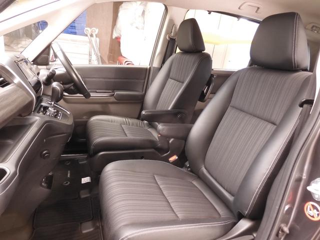 フリード Ｇ・ホンダセンシング　７インチナビ　バックカメラ　ＥＴＣ　アダプティブクルーズコントロール　両側電動スライドドア　ＣＤ　ＤＶＤ　Ｂｌｕｅｔｏｏｔｈ　ＬＥＤヘッドライト　衝突被害軽減ブレーキ　純正アルミホイール　禁煙車（8枚目）