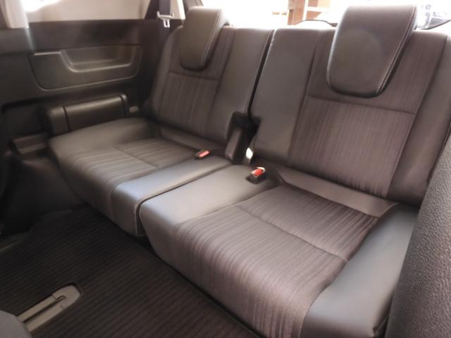 フリード Ｇ・ホンダセンシング　７インチナビ　バックカメラ　ＥＴＣ　アダプティブクルーズコントロール　両側電動スライドドア　ＣＤ　ＤＶＤ　Ｂｌｕｅｔｏｏｔｈ　ＬＥＤヘッドライト　衝突被害軽減ブレーキ　純正アルミホイール　禁煙車（10枚目）