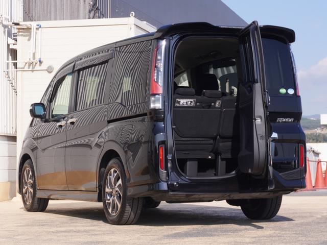 ステップワゴンスパーダ スパーダ　ワンオーナー　７インチナビ　フリップダウンモニター　バックカメラ　ＥＴＣ　アダプティブクルーズコントロール　両側電動スライドドア　Ｂｌｕｅｔｏｏｔｈ　ＬＥＤヘッドライト　衝突被害軽減ブレーキ　禁煙車（12枚目）