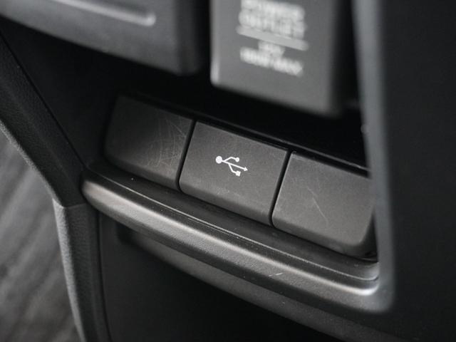 ステップワゴンスパーダ スパーダホンダセンシング 1年保証ナビDレコRカメETC両電扉BT地デジ アダプティブクルーズコントロール Bluetooth パドルシフト フルセグTV DVD再生 16インチ純正アルミホイール スペアキー有り LED(7枚目)