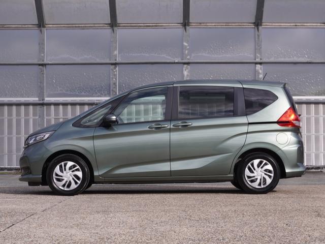 フリード+ G ワンオーナー いまコレ+新品マット付 7インチナビ バックカメラ ETC アダプティブクルーズコントロール 両側電動スライドドア シートヒーター Bluetooth LEDヘッドライト(16枚目)