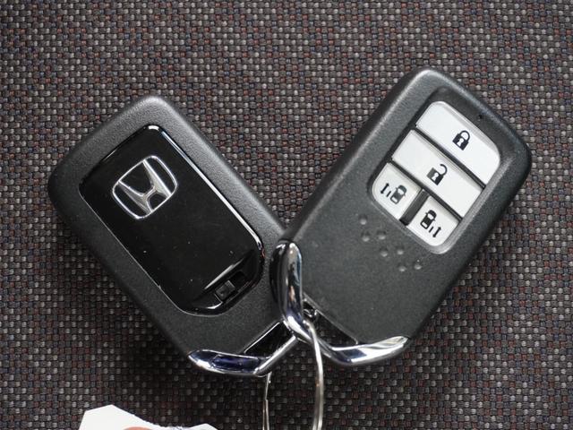 フリード+ G ワンオーナー いまコレ+新品マット付 7インチナビ バックカメラ ETC アダプティブクルーズコントロール 両側電動スライドドア シートヒーター Bluetooth LEDヘッドライト(35枚目)