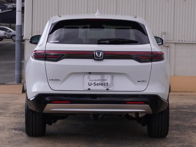 ヴェゼル e:HEVZ 4WD デモカー 9インチナビ(コネクトディスプレー) フルセグ 全周囲カメラ ETC シートヒーター 電動ゲート LEDオートライト 純正Fドラレコ 前後障害物センサー 衝突被害軽減ブレーキ 禁煙車(13枚目)