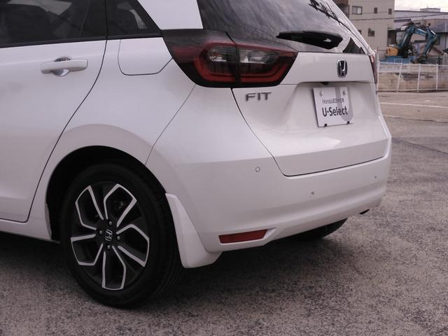 フィット ｅ：ＨＥＶネス　ワンオーナー　９インチナビ（ＶＸＵ－２１５ＦＴｉ）　フルセグ　バックカメラ　ＥＴＣ　スマートキー　ＬＥＤオートライト　オートハイビーム　前後ドラレコ　前後障害物センサー　衝突被害軽減ブレーキ（43枚目）