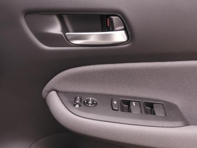 フィット ｅ：ＨＥＶネス　ワンオーナー　９インチナビ（ＶＸＵ－２１５ＦＴｉ）　フルセグ　バックカメラ　ＥＴＣ　スマートキー　ＬＥＤオートライト　オートハイビーム　前後ドラレコ　前後障害物センサー　衝突被害軽減ブレーキ（67枚目）