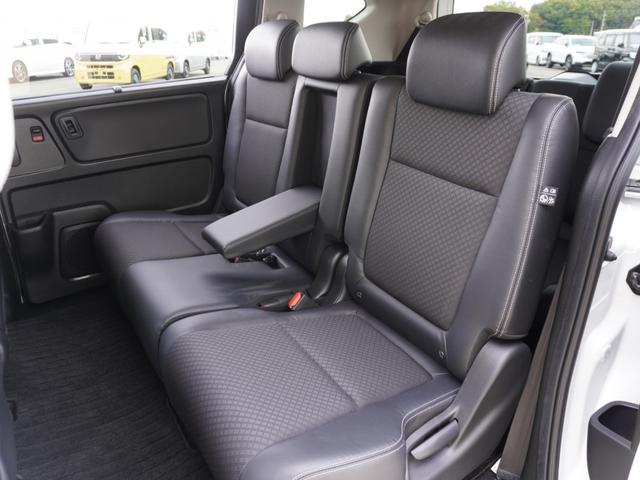 フリードハイブリッド ハイブリッド・Ｇホンダセンシング　ワンオーナー　９インチナビ　後席モニター　バックカメラ　ＥＴＣ　アダプティブクルーズコントロール　両側電動スライドドア　シートヒーター　Ｂｌｕｅｔｏｏｔｈ　ＬＥＤヘッドライト　禁煙車　スペアキー有り（10枚目）