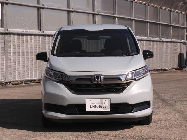 フリード Ｇブラックスタイル　ワンオーナー　９インチナビ　バックカメラ　アダプティブクルーズコントロール　両側電動スライドドア　シートヒーター　Ｂｌｕｅｔｏｏｔｈ　フルセグＴＶ　ＬＥＤヘッドライト　衝突被害軽減ブレーキ　禁煙車（12枚目）