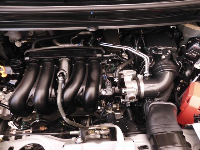 フリード Ｇブラックスタイル　ワンオーナー　９インチナビ　バックカメラ　アダプティブクルーズコントロール　両側電動スライドドア　シートヒーター　Ｂｌｕｅｔｏｏｔｈ　フルセグＴＶ　ＬＥＤヘッドライト　衝突被害軽減ブレーキ　禁煙車（21枚目）