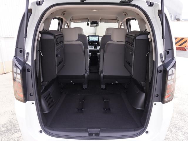 フリード エアー 当社デモカー 11インチ純正ナビ バックカメラ ドラレコ ETC 渋滞追従クルーズ 両側電動スライドドア Bluetooth デイライト オートハイビーム 障害物センサー 禁煙車(12枚目)