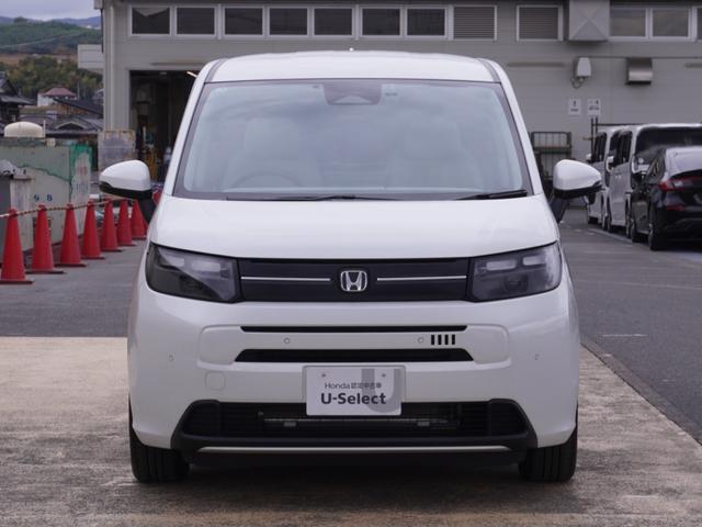 フリード エアー 当社デモカー 11インチ純正ナビ バックカメラ ドラレコ ETC 渋滞追従クルーズ 両側電動スライドドア Bluetooth デイライト オートハイビーム 障害物センサー 禁煙車(13枚目)