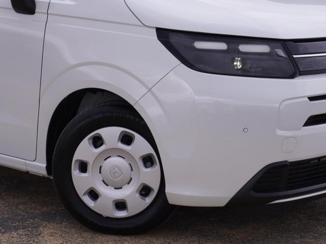 フリード エアー 当社デモカー 11インチ純正ナビ バックカメラ ドラレコ ETC 渋滞追従クルーズ 両側電動スライドドア Bluetooth デイライト オートハイビーム 障害物センサー 禁煙車(28枚目)