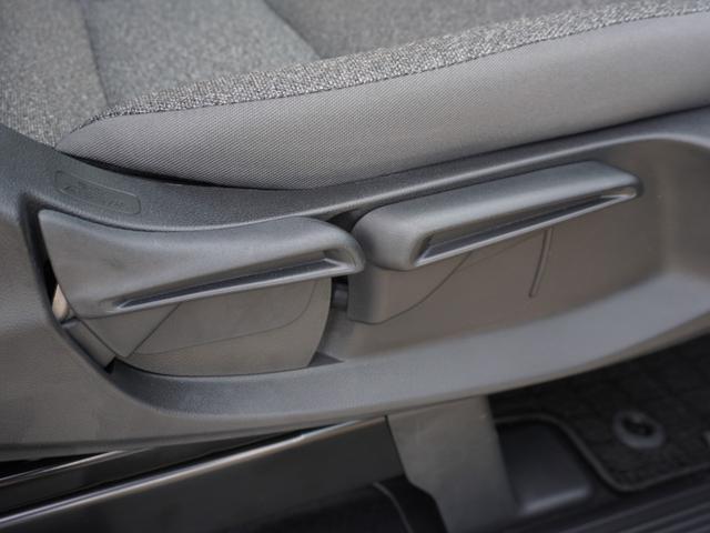 フリード エアー 当社デモカー 11インチ純正ナビ バックカメラ ドラレコ ETC 渋滞追従クルーズ 両側電動スライドドア Bluetooth デイライト オートハイビーム 障害物センサー 禁煙車(44枚目)