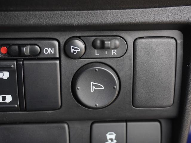 フリード ＧＨ　ワンオーナー　７インチナビ　フルセグＴＶ　バックカメラ　ＥＴＣ　片側電動両側スライドドア　Ｂｌｕｅｔｏｏｔｈ　電動格納ドアミラー　横滑り防止装置　禁煙車（45枚目）