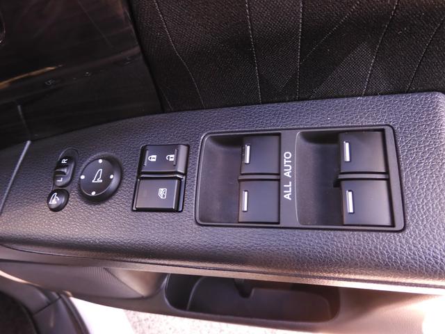 オデッセイハイブリッド ハイブリッドアブソルート・ＥＸホンダセンシング　９インチメモリーナビ　全周囲カメラ　ＥＴＣ２．０　渋滞追従クルーズ　両側電動スライドドア　シートヒーター　Ｂｌｕｅｔｏｏｔｈ　ブラインドスポット　障害物センサー　オットマン　禁煙車　スペアキー有り（43枚目）