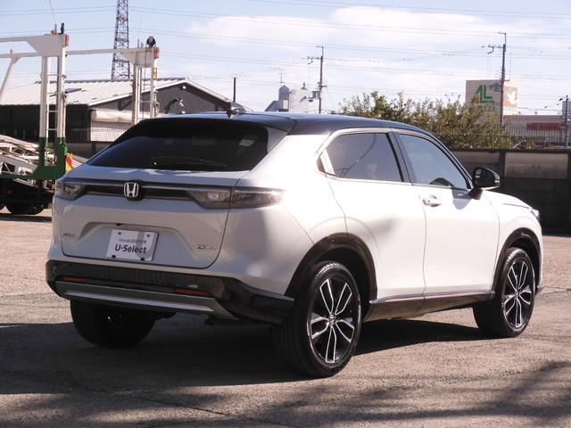 ヴェゼル ｅ：ＨＥＶＰＬａＹ　ワンオーナー　９インチナビ　全周囲カメラ　ＥＴＣ２．０　ガラスルーフ　渋滞追従クルーズ　シートヒーター　Ｂｌｕｅｔｏｏｔｈ　障害物センサー　減速セレクター　１８インチ純正アルミホイール　禁煙車（15枚目）