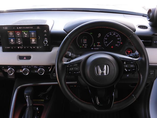 ヴェゼル ｅ：ＨＥＶＰＬａＹ　ワンオーナー　９インチナビ　全周囲カメラ　ＥＴＣ２．０　ガラスルーフ　渋滞追従クルーズ　シートヒーター　Ｂｌｕｅｔｏｏｔｈ　障害物センサー　減速セレクター　１８インチ純正アルミホイール　禁煙車（48枚目）