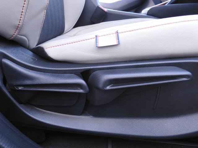 ヴェゼル ｅ：ＨＥＶＰＬａＹ　ワンオーナー　９インチナビ　全周囲カメラ　ＥＴＣ２．０　ガラスルーフ　渋滞追従クルーズ　シートヒーター　Ｂｌｕｅｔｏｏｔｈ　障害物センサー　減速セレクター　１８インチ純正アルミホイール　禁煙車（50枚目）