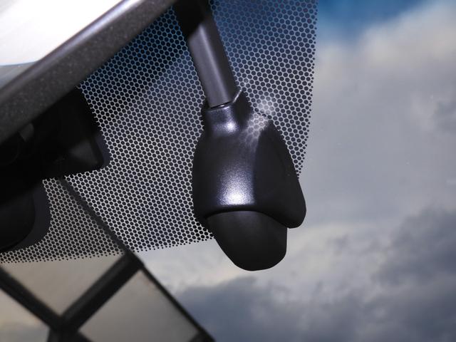 フリード＋ハイブリッド ハイブリッドＧ・ホンダセンシング　ワンオーナー　いまコレ＋新品マット付き　９インチナビ　バックカメラ　ドラレコ　ＥＴＣ　アダプティブクルーズコントロール　両側電動スライドドア　シートヒーター　ＬＥＤヘッドライト　フルセグＴＶ　禁煙車（6枚目）