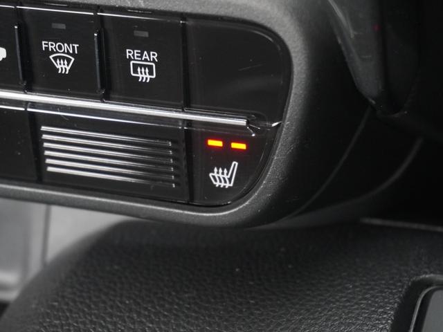 Ｎ－ＷＧＮカスタム Ｌ・ターボホンダセンシング　デモカー　８インチナビ　バックカメラ　ＥＴＣ　アダプティブクルーズコントロール　シートヒーター　Ｂｌｕｅｔｏｏｔｈ　ＵＳＢ入力端子　ＬＥＤヘッドライト　衝突被害軽減ブレーキ　パドルシフト　禁煙車（17枚目）