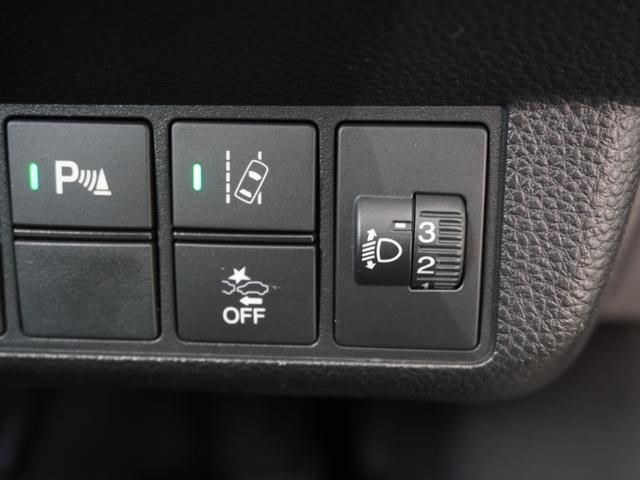 Ｎ－ＷＧＮカスタム Ｌ・ターボホンダセンシング　デモカー　８インチナビ　バックカメラ　ＥＴＣ　アダプティブクルーズコントロール　シートヒーター　Ｂｌｕｅｔｏｏｔｈ　ＵＳＢ入力端子　ＬＥＤヘッドライト　衝突被害軽減ブレーキ　パドルシフト　禁煙車（55枚目）