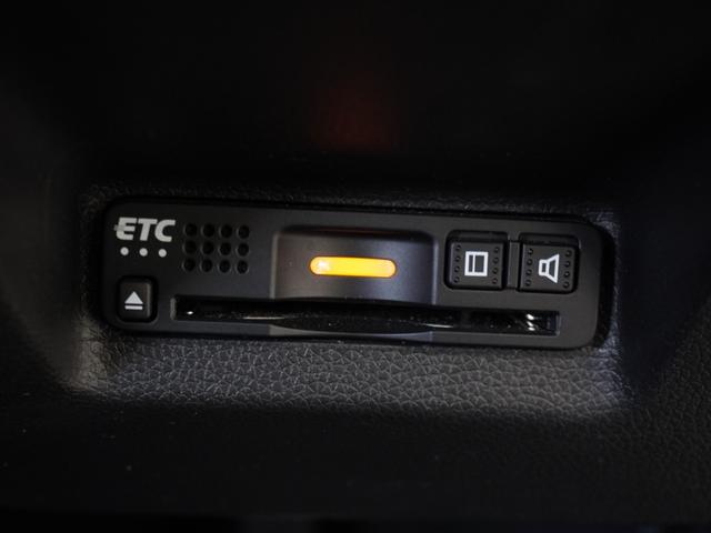 シャトル ハイブリッドＸホンダセンシング　１オーナー　７インチナビ（ＶＸＭ－２２４ＶＦｉ）　フルセグ　リアカメラ　ＥＴＣ・ドラレコ（ナビ連動）　衝突軽減ブレーキ　シートヒーター　パドルシフト　ＬＥＤオートライト・フォグライト　オートハイビーム（5枚目）