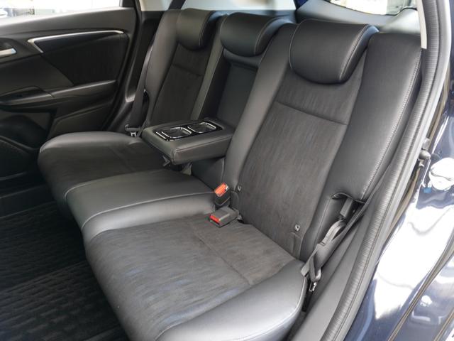 シャトル ハイブリッドＸホンダセンシング　１オーナー　７インチナビ（ＶＸＭ－２２４ＶＦｉ）　フルセグ　リアカメラ　ＥＴＣ・ドラレコ（ナビ連動）　衝突軽減ブレーキ　シートヒーター　パドルシフト　ＬＥＤオートライト・フォグライト　オートハイビーム（10枚目）