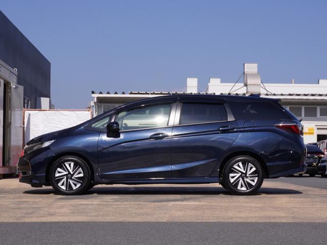 シャトル ハイブリッドＸホンダセンシング　１オーナー　７インチナビ（ＶＸＭ－２２４ＶＦｉ）　フルセグ　リアカメラ　ＥＴＣ・ドラレコ（ナビ連動）　衝突軽減ブレーキ　シートヒーター　パドルシフト　ＬＥＤオートライト・フォグライト　オートハイビーム（16枚目）