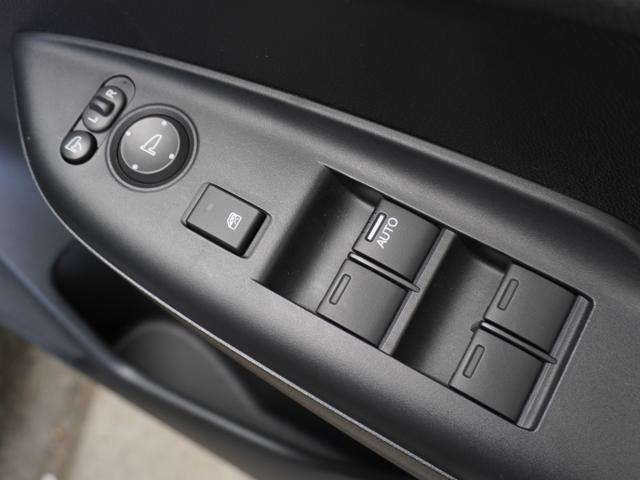 シャトル ハイブリッドＸホンダセンシング　１オーナー　７インチナビ（ＶＸＭ－２２４ＶＦｉ）　フルセグ　リアカメラ　ＥＴＣ・ドラレコ（ナビ連動）　衝突軽減ブレーキ　シートヒーター　パドルシフト　ＬＥＤオートライト・フォグライト　オートハイビーム（57枚目）