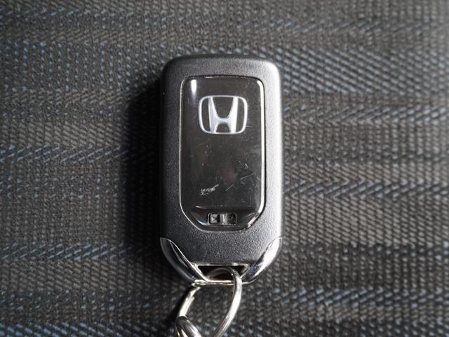 シャトル ハイブリッドＸホンダセンシング　１オーナー　７インチナビ（ＶＸＭ－２２４ＶＦｉ）　フルセグ　リアカメラ　ＥＴＣ・ドラレコ（ナビ連動）　衝突軽減ブレーキ　シートヒーター　パドルシフト　ＬＥＤオートライト・フォグライト　オートハイビーム（65枚目）