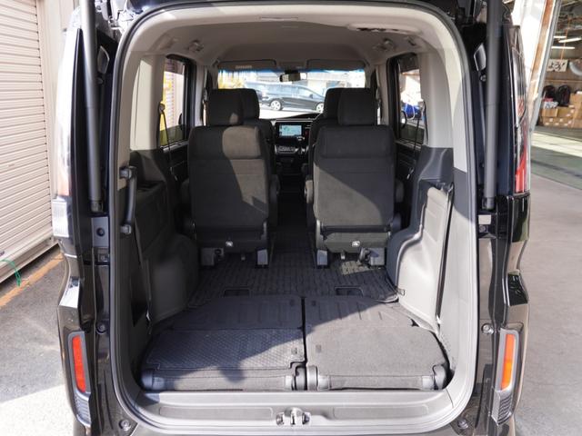 ステップワゴンスパーダ スパーダホンダセンシング　ワンオーナー　９インチナビ　バックカメラ　ＥＴＣ　アダプティブクルーズコントロール　両側電動スライドドア　Ｂｌｕｅｔｏｏｔｈ　ＬＥＤヘッドライト　衝突被害軽減ブレーキ　純正アルミホイール　パドルシフト（11枚目）