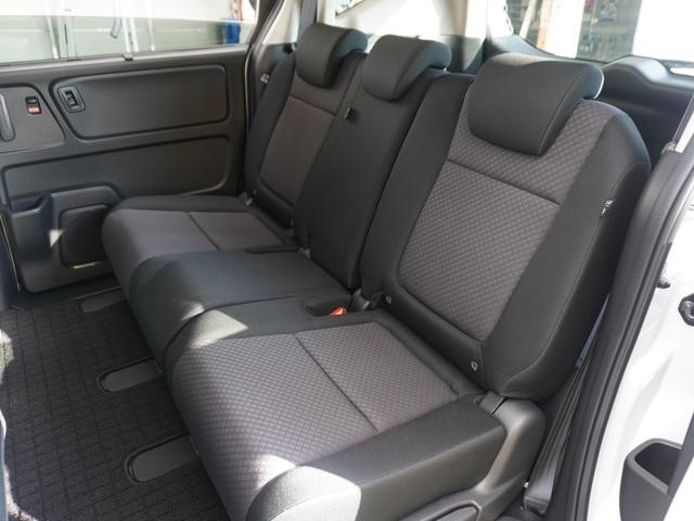 フリード＋ Ｇブラックスタイル　デモカー　９インチナビ　バックカメラ　ドラレコ　ＥＴＣ　アダプティブクルーズコントロール　両側電動スライドドア　シートヒーター　Ｂｌｕｅｔｏｏｔｈ　ＬＥＤヘッドライト　衝突被害軽減ブレーキ　禁煙車（11枚目）