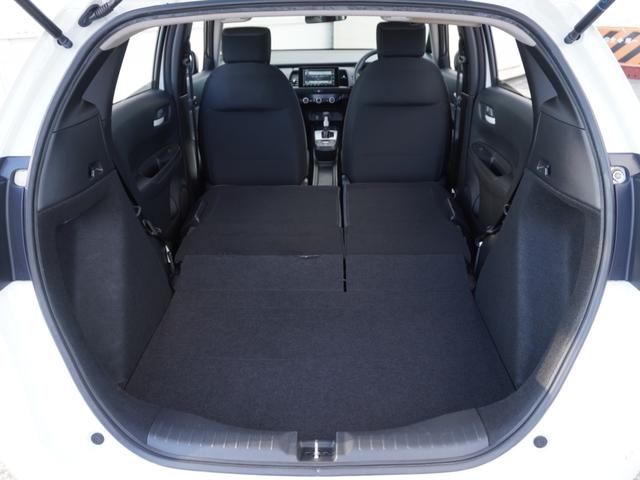 フィット ベーシック　ワンオーナー　７インチナビ　バックカメラ　ドラレコ　ＥＴＣ　アダプティブクルーズコントロール　Ｂｌｕｅｔｏｏｔｈ　ＵＳＢ入力端子　衝突被害軽減ブレーキ　障害物センサー　スマートキー　スペアキー有（13枚目）