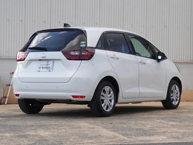 フィット ベーシック　ワンオーナー　７インチナビ　バックカメラ　ドラレコ　ＥＴＣ　アダプティブクルーズコントロール　Ｂｌｕｅｔｏｏｔｈ　ＵＳＢ入力端子　衝突被害軽減ブレーキ　障害物センサー　スマートキー　スペアキー有（16枚目）