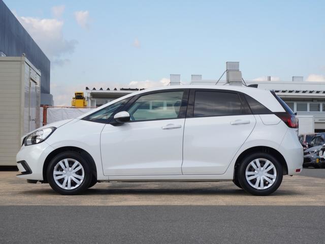 フィット ベーシック　ワンオーナー　７インチナビ　バックカメラ　ドラレコ　ＥＴＣ　アダプティブクルーズコントロール　Ｂｌｕｅｔｏｏｔｈ　ＵＳＢ入力端子　衝突被害軽減ブレーキ　障害物センサー　スマートキー　スペアキー有（17枚目）