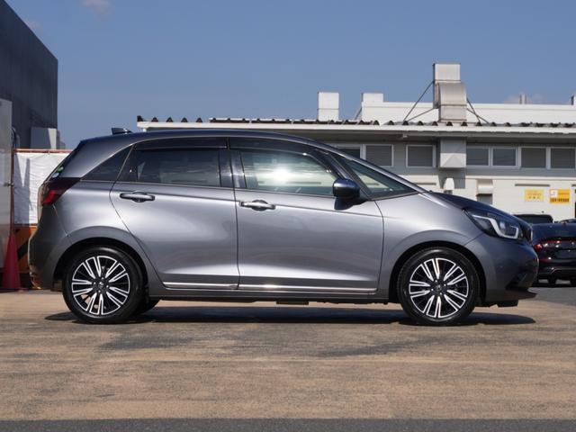 フィット リュクス　ワンオーナー車　９インチナビ（純正用品ＶＸＵ－２１５ＦＴｉ）　バックカメラ　ＥＴＣ　シートヒーター　Ｂｌｕｅｔｏｏｔｈ　ＵＳＢ入力端子　ＬＥＤオートライト　衝突被害軽減ブレーキ　障害物センサー（26枚目）