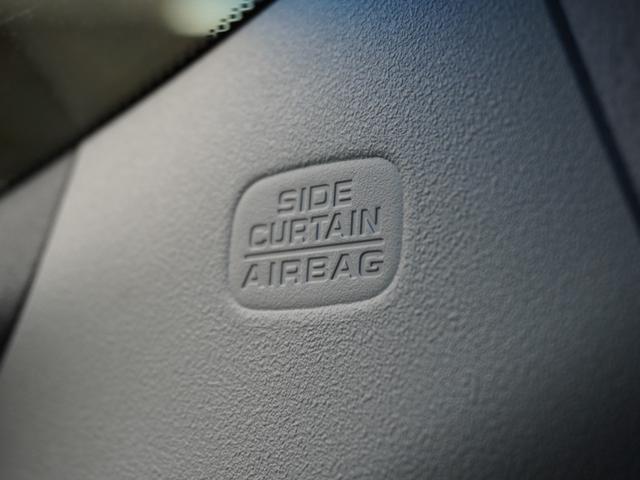 フィット リュクス　ワンオーナー車　９インチナビ（純正用品ＶＸＵ－２１５ＦＴｉ）　バックカメラ　ＥＴＣ　シートヒーター　Ｂｌｕｅｔｏｏｔｈ　ＵＳＢ入力端子　ＬＥＤオートライト　衝突被害軽減ブレーキ　障害物センサー（37枚目）