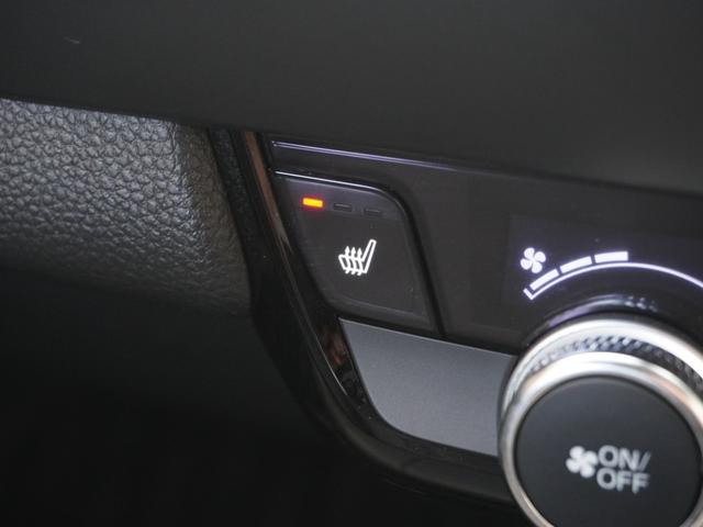 フィット リュクス　ワンオーナー車　９インチナビ（純正用品ＶＸＵ－２１５ＦＴｉ）　バックカメラ　ＥＴＣ　シートヒーター　Ｂｌｕｅｔｏｏｔｈ　ＵＳＢ入力端子　ＬＥＤオートライト　衝突被害軽減ブレーキ　障害物センサー（47枚目）