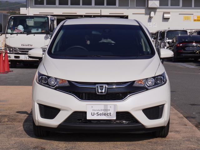 フィット １３Ｇ・Ｌパッケージ　ワンオーナー　バックカメラ　ＥＴＣ　クルーズコントロール　Ｂｌｕｅｔｏｏｔｈ　ＬＥＤヘッドライト　衝突被害軽減ブレーキ　スマートキー　スペアキー有　オートエアコン　ＣＤ　ＤＶＤ　アイドリングストップ（12枚目）