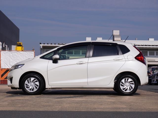 フィット １３Ｇ・Ｌパッケージ　ワンオーナー　バックカメラ　ＥＴＣ　クルーズコントロール　Ｂｌｕｅｔｏｏｔｈ　ＬＥＤヘッドライト　衝突被害軽減ブレーキ　スマートキー　スペアキー有　オートエアコン　ＣＤ　ＤＶＤ　アイドリングストップ（15枚目）