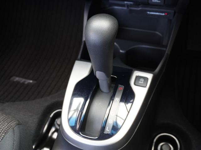 フィット １３Ｇ・Ｌパッケージ　ワンオーナー　バックカメラ　ＥＴＣ　クルーズコントロール　Ｂｌｕｅｔｏｏｔｈ　ＬＥＤヘッドライト　衝突被害軽減ブレーキ　スマートキー　スペアキー有　オートエアコン　ＣＤ　ＤＶＤ　アイドリングストップ（44枚目）