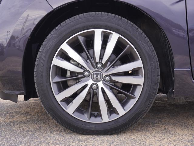 フィットハイブリッド Ｓパッケージ　８インチナビ　バックカメラ　ＥＴＣ１．０　クルーズコントロール　Ｂｌｕｅｔｏｏｔｈ　ＬＥＤヘッドライト　衝突被害軽減ブレーキ　純正アルミホイール　パドルシフト　スマートキー（16枚目）