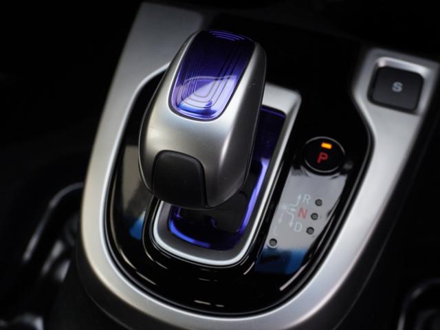 フィットハイブリッド Ｓパッケージ　８インチナビ　バックカメラ　ＥＴＣ１．０　クルーズコントロール　Ｂｌｕｅｔｏｏｔｈ　ＬＥＤヘッドライト　衝突被害軽減ブレーキ　純正アルミホイール　パドルシフト　スマートキー（44枚目）